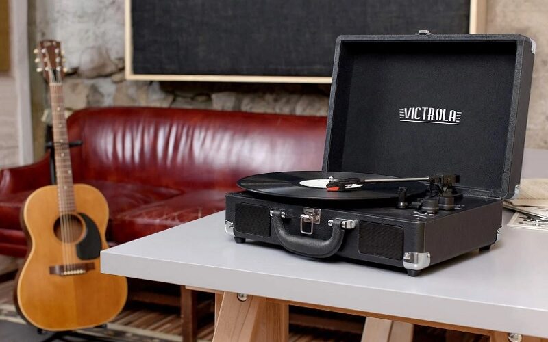 suitcase record player with speakers